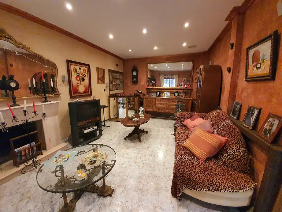 Sala de estar de Casa o chalet en venta en Elche / Elx con Terraza, Balcón y Alarma