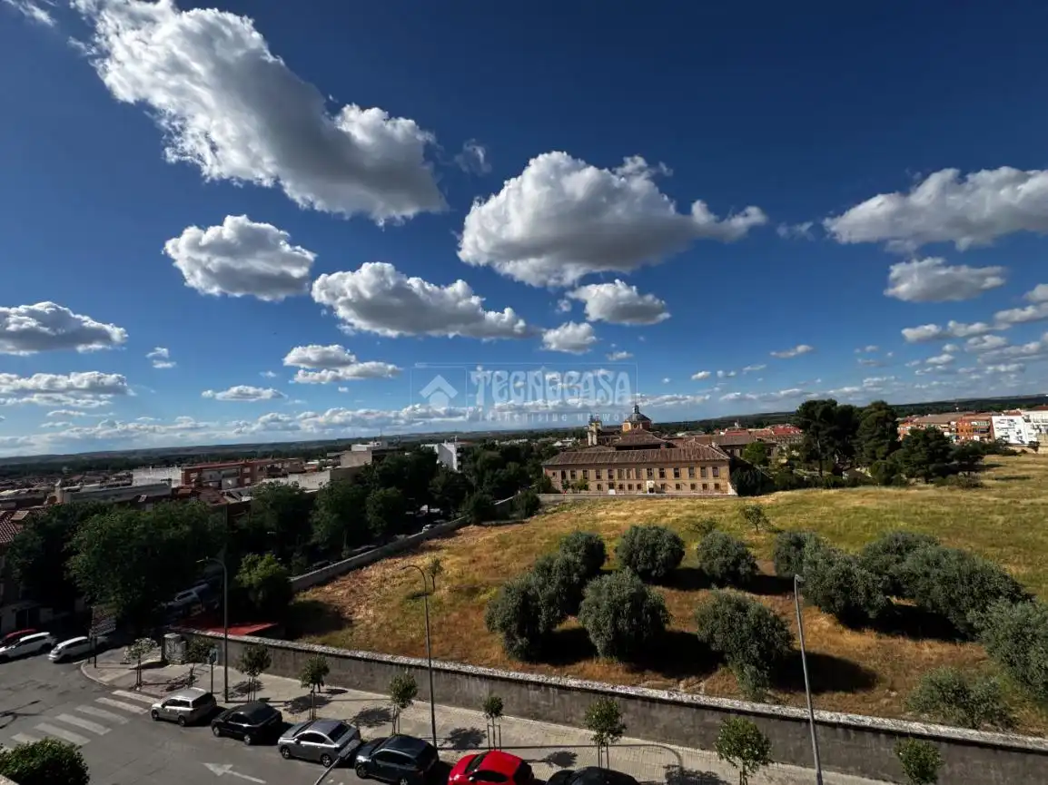 Vista exterior de Piso en venta en Aranjuez con Calefacción
