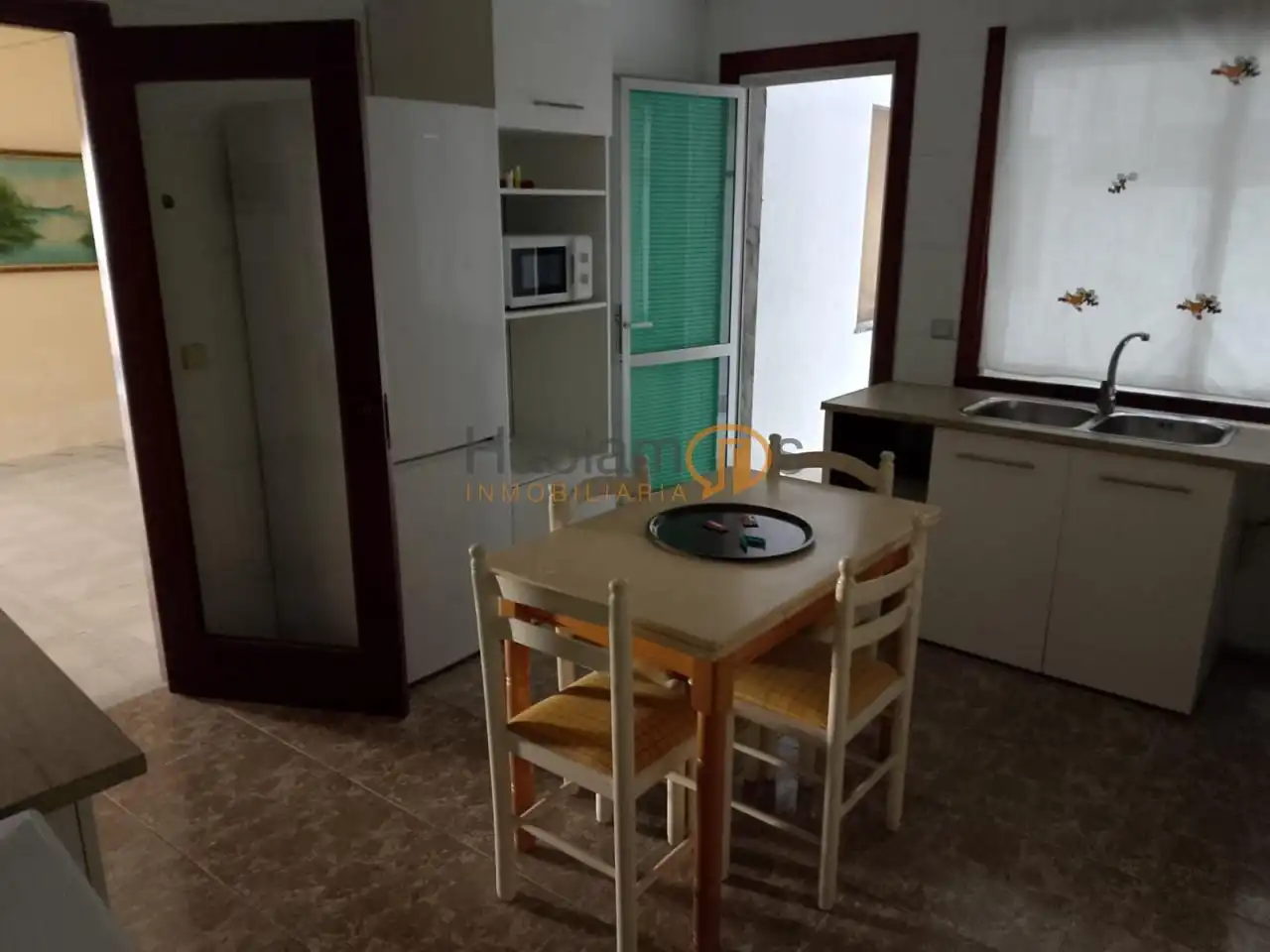 Cuina de Loft en venda en Vigo  amb Calefacció, Terrassa i Moblat