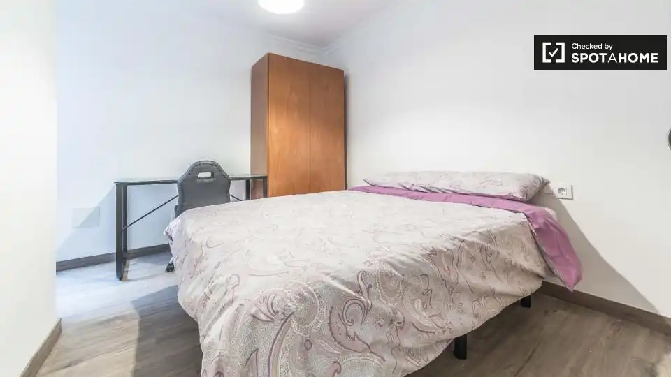 Room in El Cabanyal - El Canyamelar