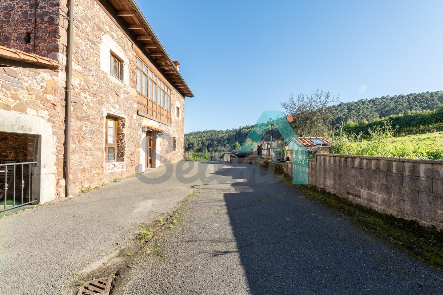 Vista exterior de Casa o chalet en venta en Soto del Barco con Calefacción, Jardín privado y Parquet