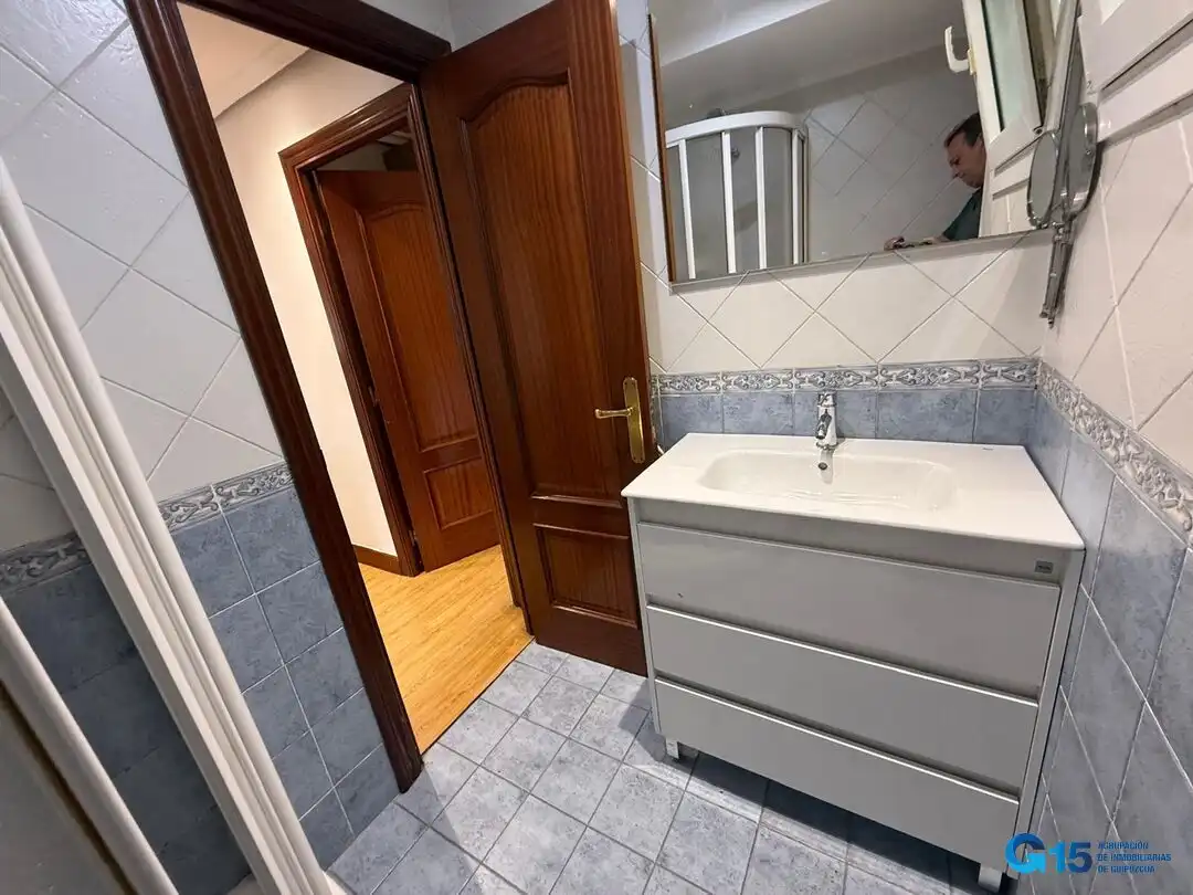 Bathroom of Flat for sale in Donostia - San Sebastián   with Heating