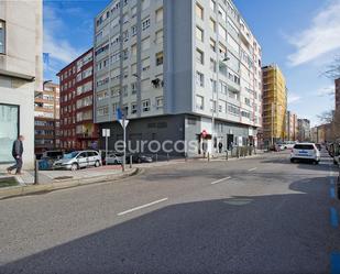 Vista exterior de Pis en venda en Santander