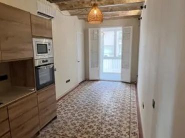 Piso con balcón en venta en Gràcia