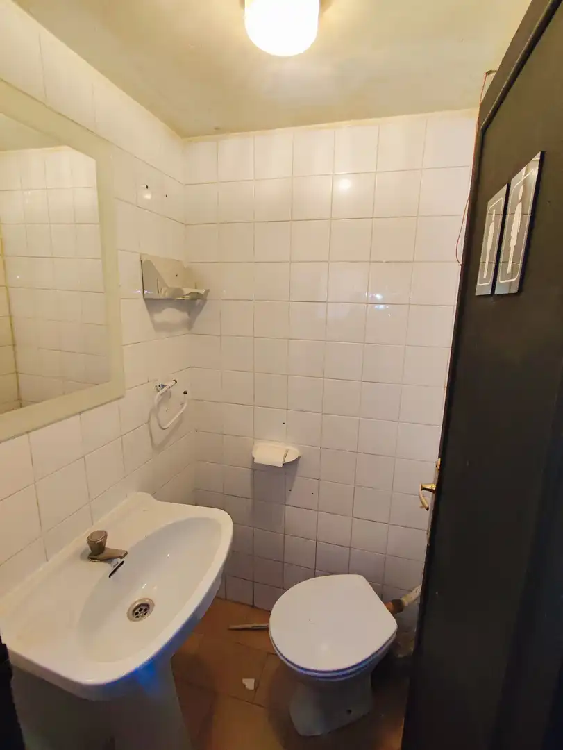 Baño de Local en venta en Palencia