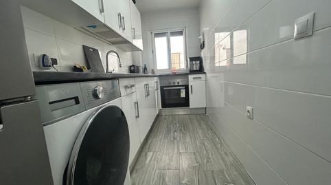 Foto 2 de Piso en venta en Estación - La Fontanilla - El Tinte, Utrera