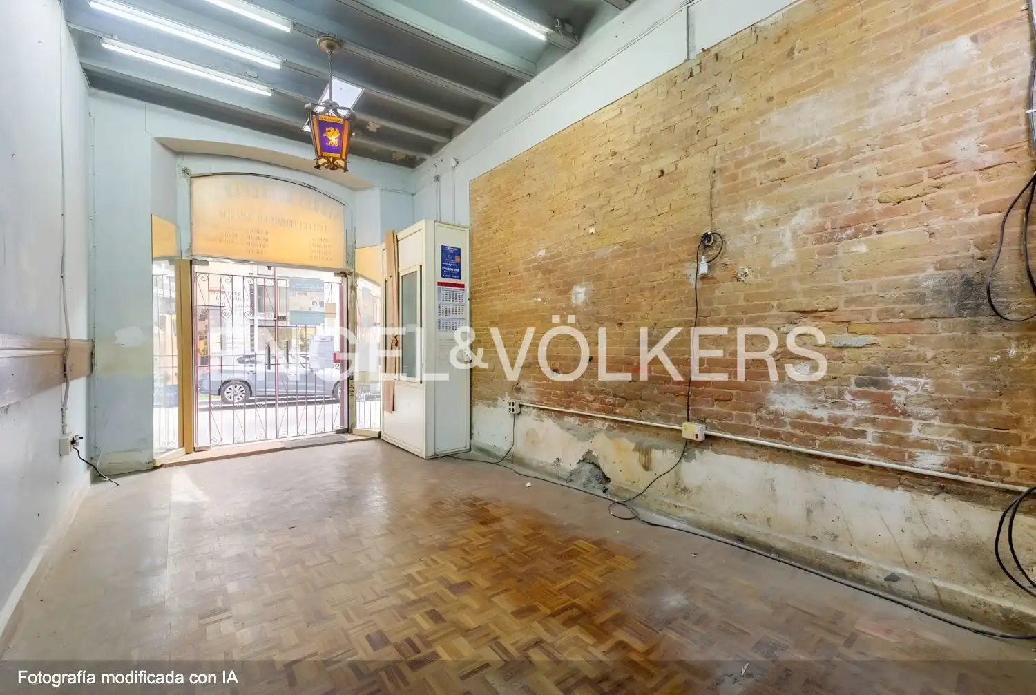 Wohnung zum Verkauf in Barcelona mit Heizung und Privatgarten