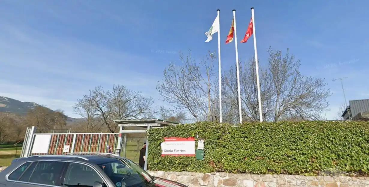 Vista exterior de Casa o xalet en venda en Soto del Real amb Calefacció