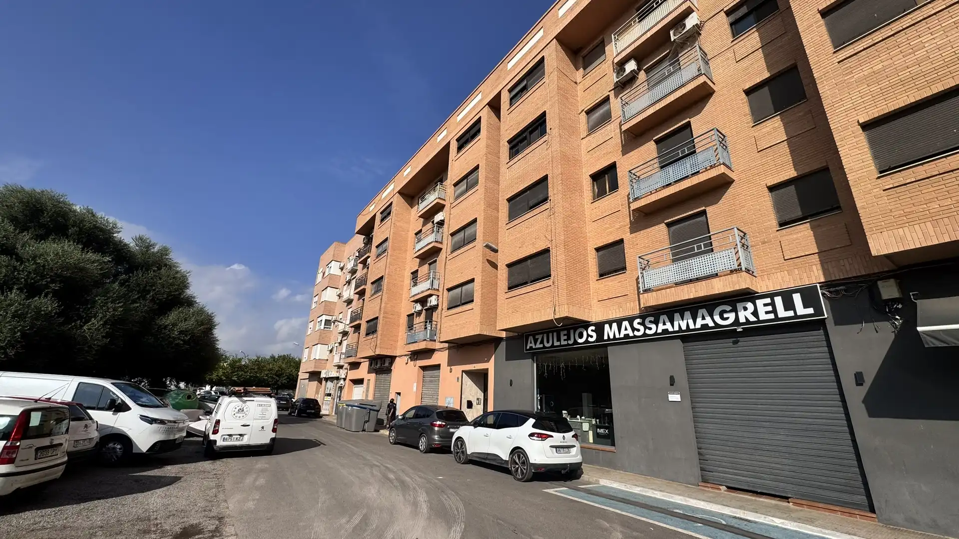 Vista exterior de Piso en venta en Massamagrell
