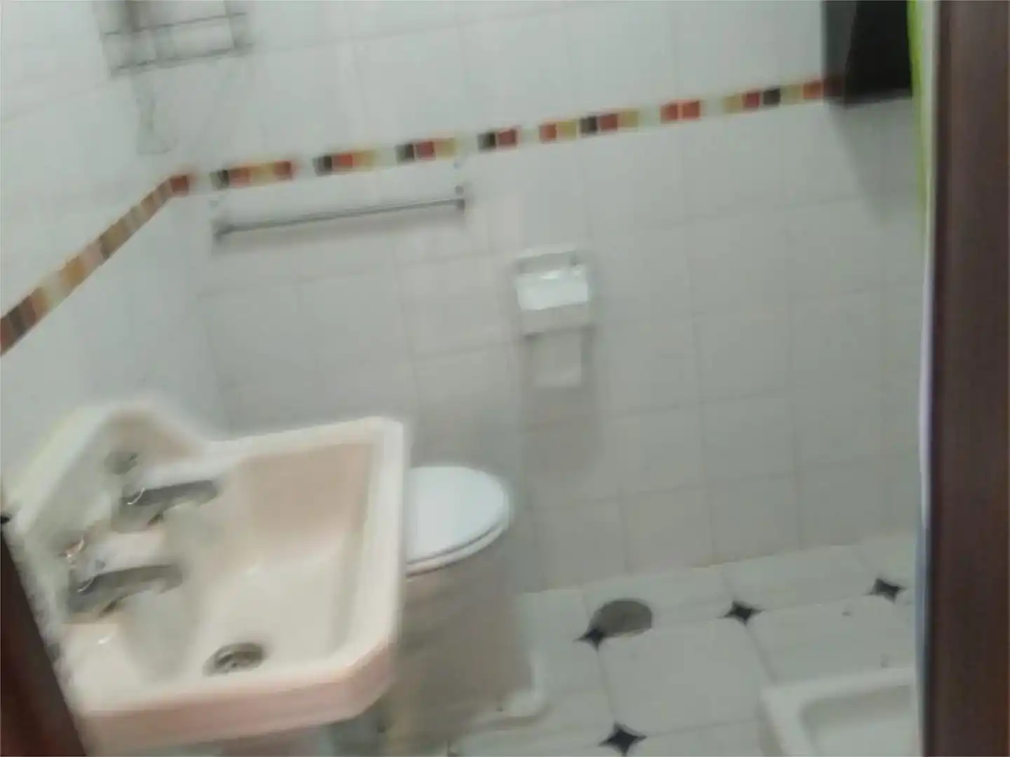 Bathroom of Houses for rent in Carballo  with Private garden, Storage room and Furnished