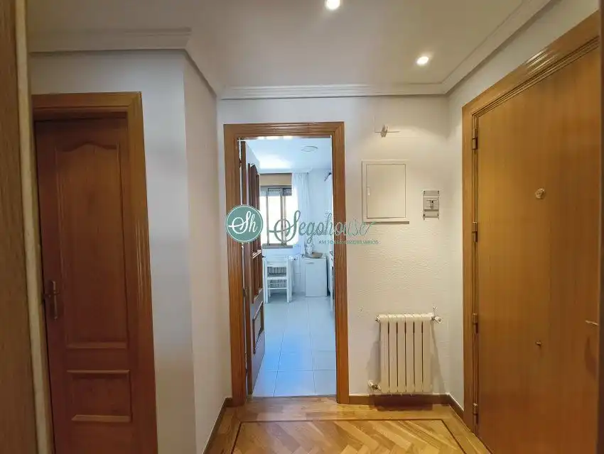 Piso de alquiler en Segovia con Calefacción y Parquet