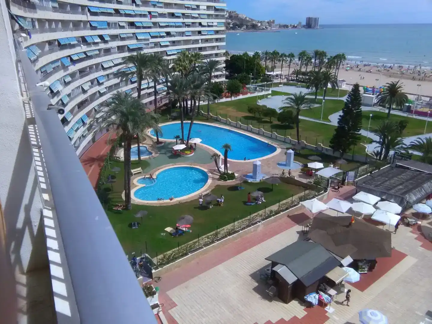 Piscina de Apartamento de alquiler en Cullera con Piscina y Balcón