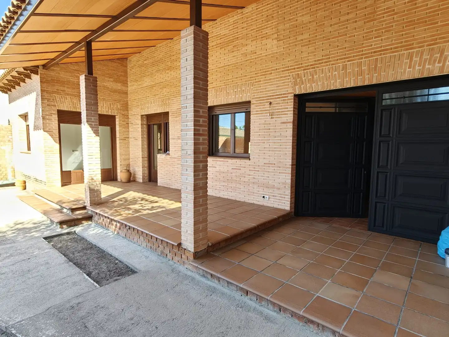 Casa adosada en venda en Erustes
