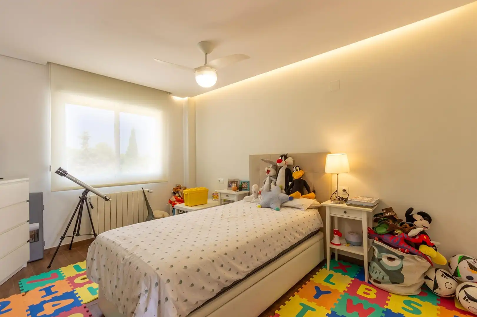 Dormitori de Casa o xalet en venda en Alicante / Alacant amb Calefacció, Jardí privat i Terrassa