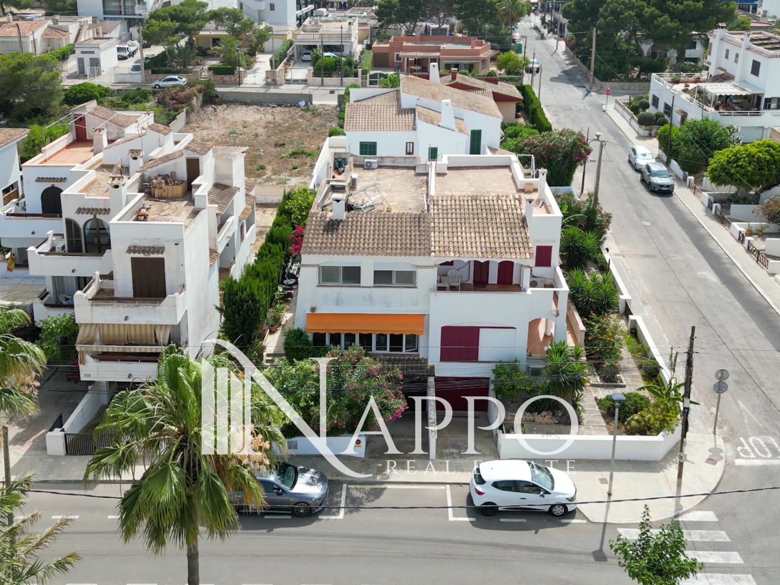 Vista exterior de Casa adosada en venda en Ses Salines amb Aire condicionat