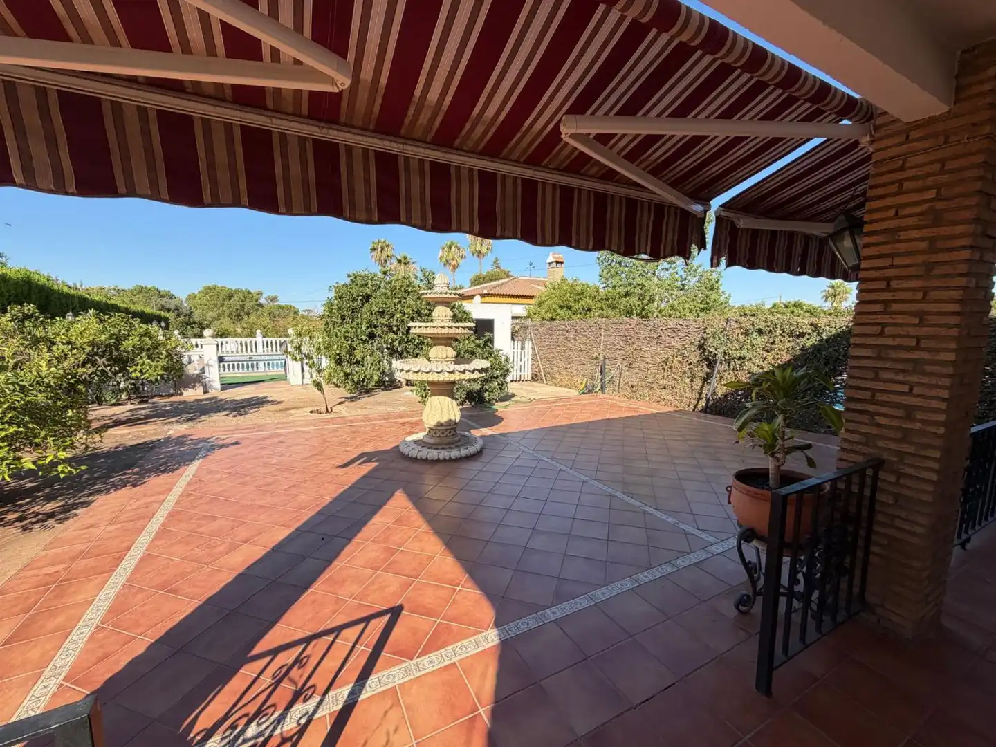 Terraza de Casa o chalet en venta en Mairena del Alcor con Aire acondicionado
