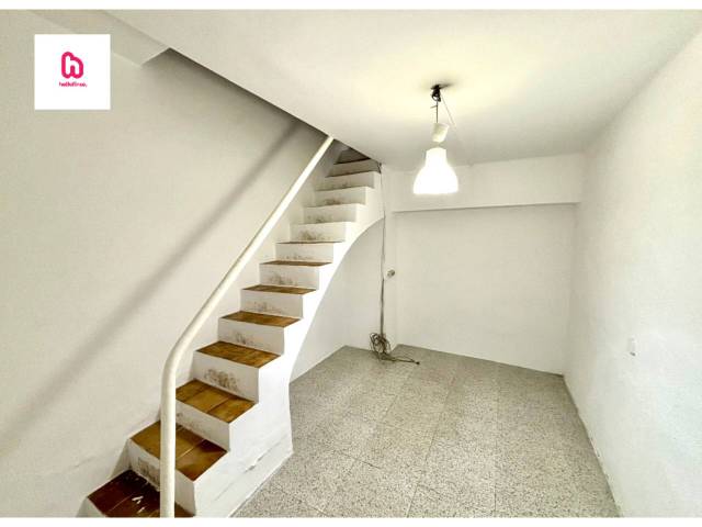 Piso en Venta en Calle Monistrol en Vila de Gràcia