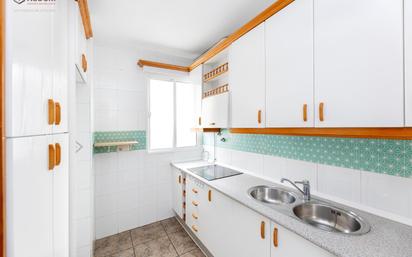 Kitchen of Flat for sale in Huétor de Santillán  with Balcony