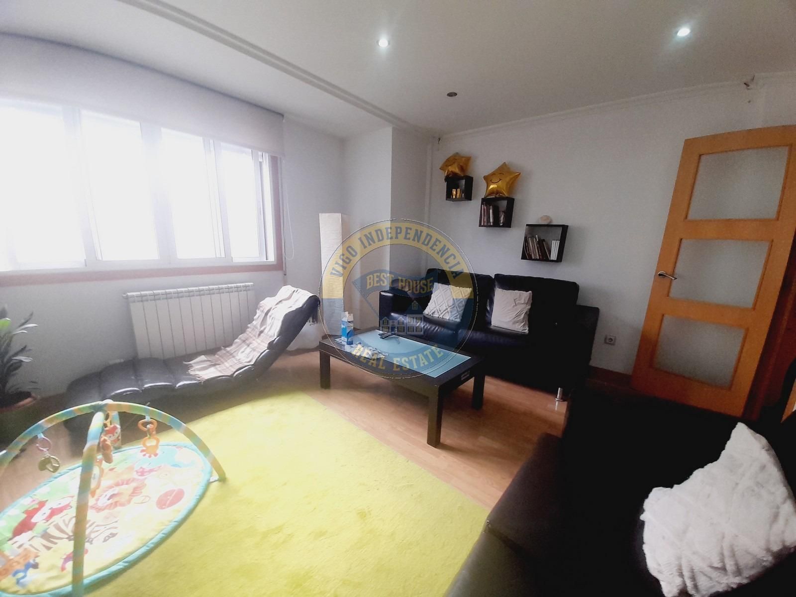 Living room of Flat for sale in Vigo   with Heating and Storage room