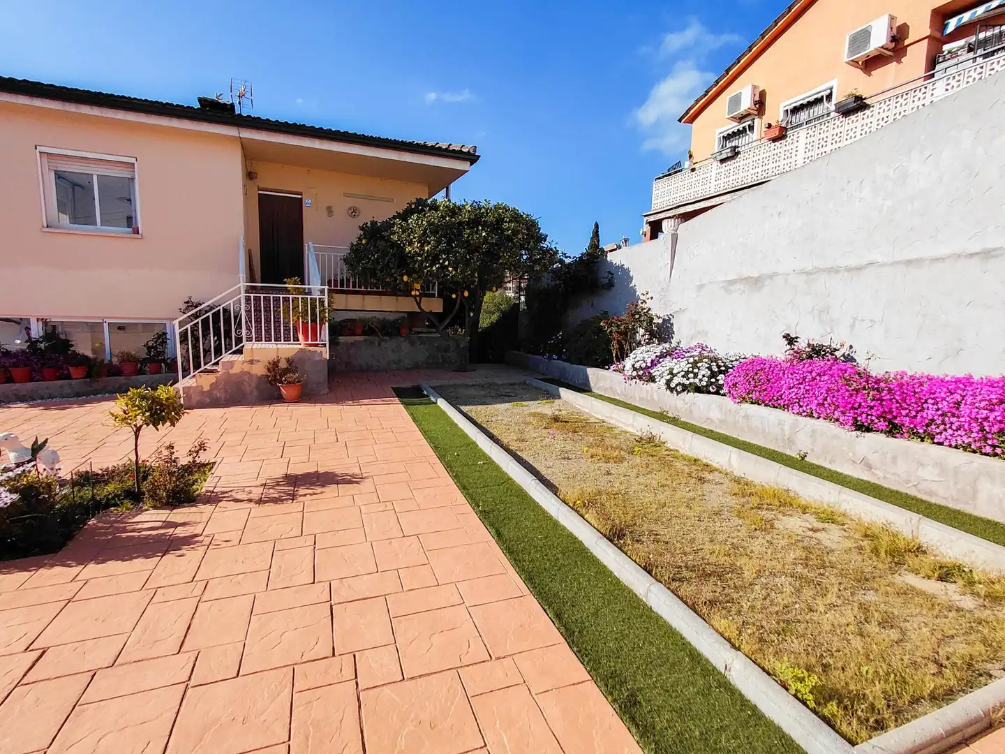Terrace of Houses for sale in Els Hostalets de Pierola  with Air Conditioner, Private garden and Terrace