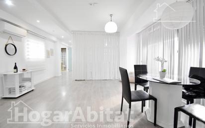 Living room of Flat for sale in Gandia  with Air Conditioner and Heating