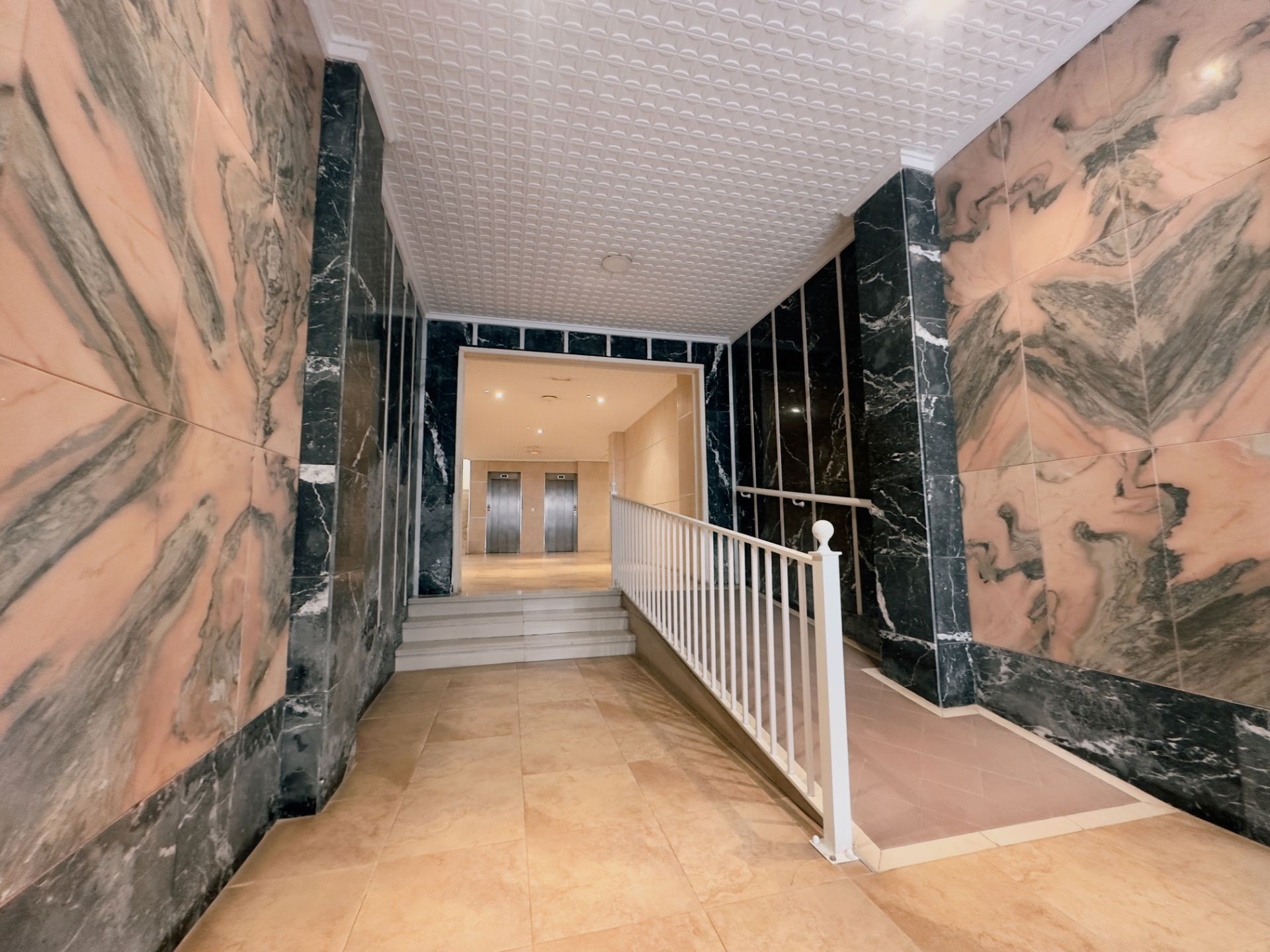 Apartamento en venta en Santa Pola con Terraza, Amueblado y Horno