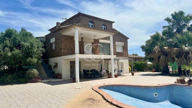 Casa-chalet en Venta en Mas Borràs - Coto del Rey