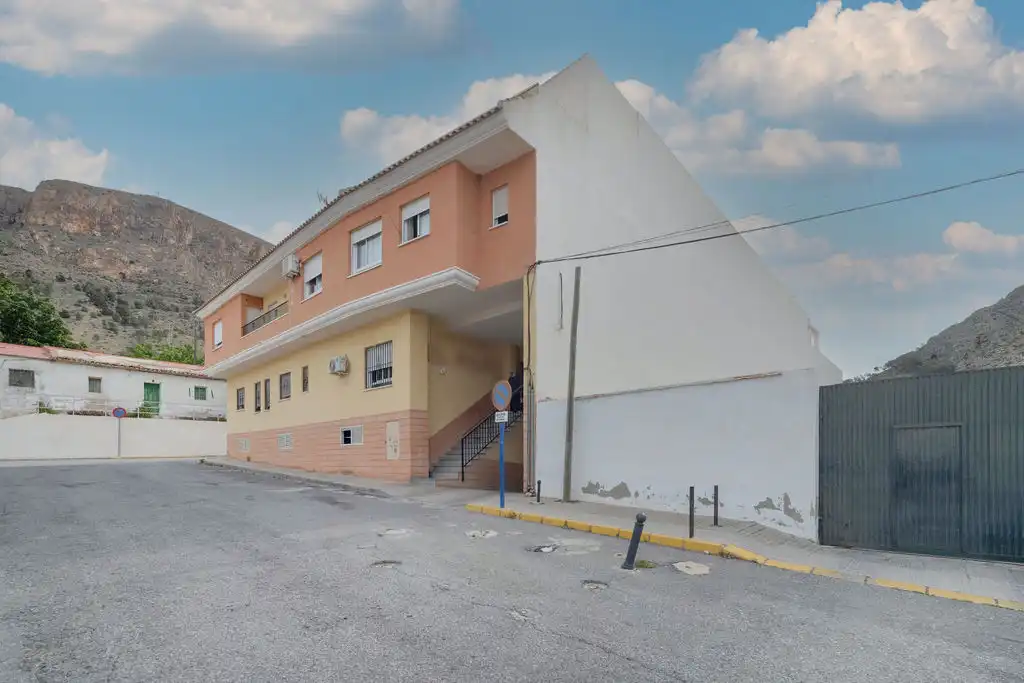 Vista exterior de Piso en venta en Orihuela con Trastero