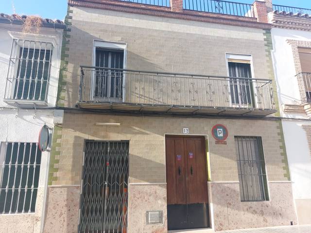 Casa-chalet en Venta en C/ José Zorrilla en Fernán-Núñez