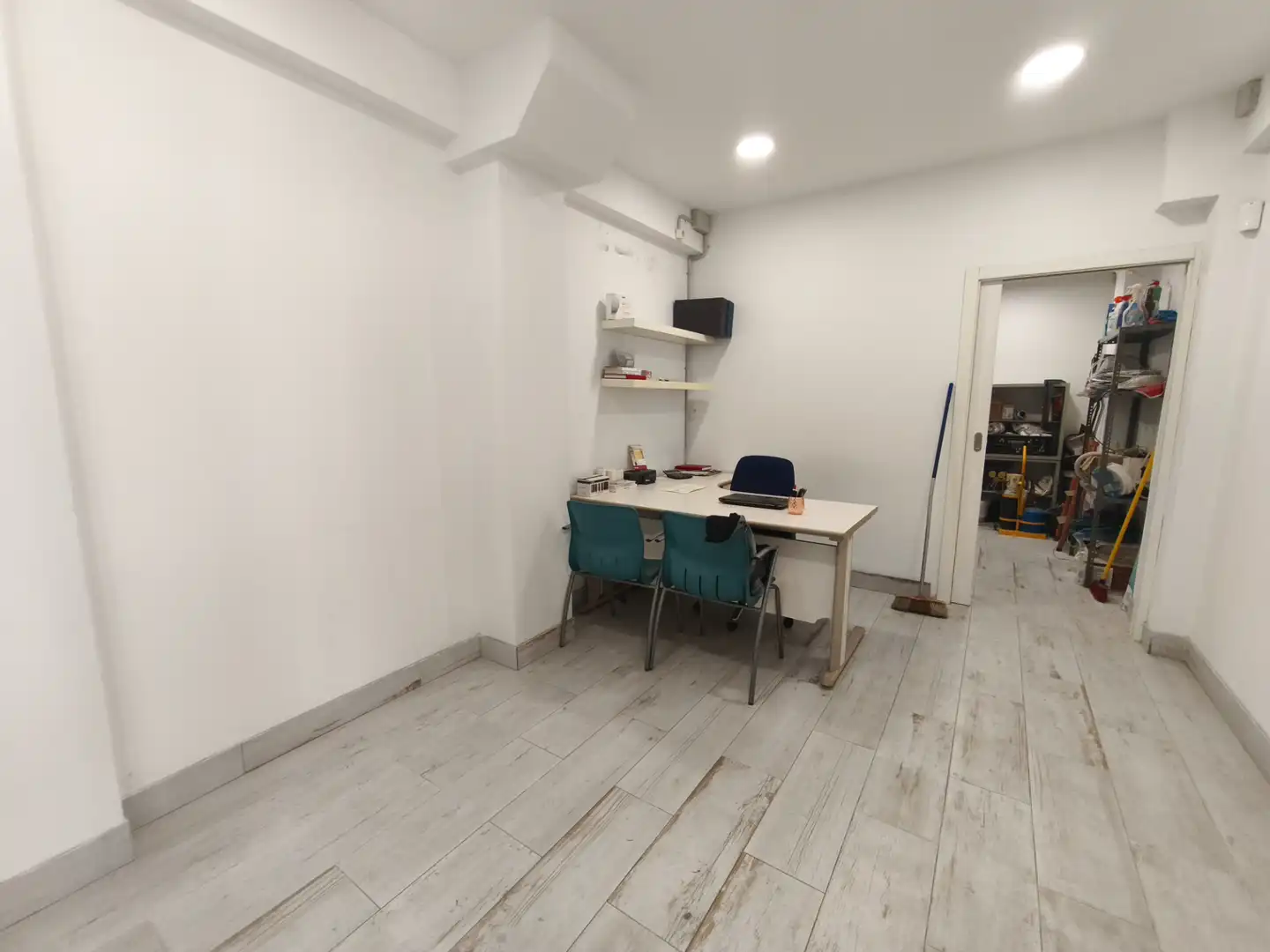 Local comercial en venda a Rambla de Prim, imagen 4