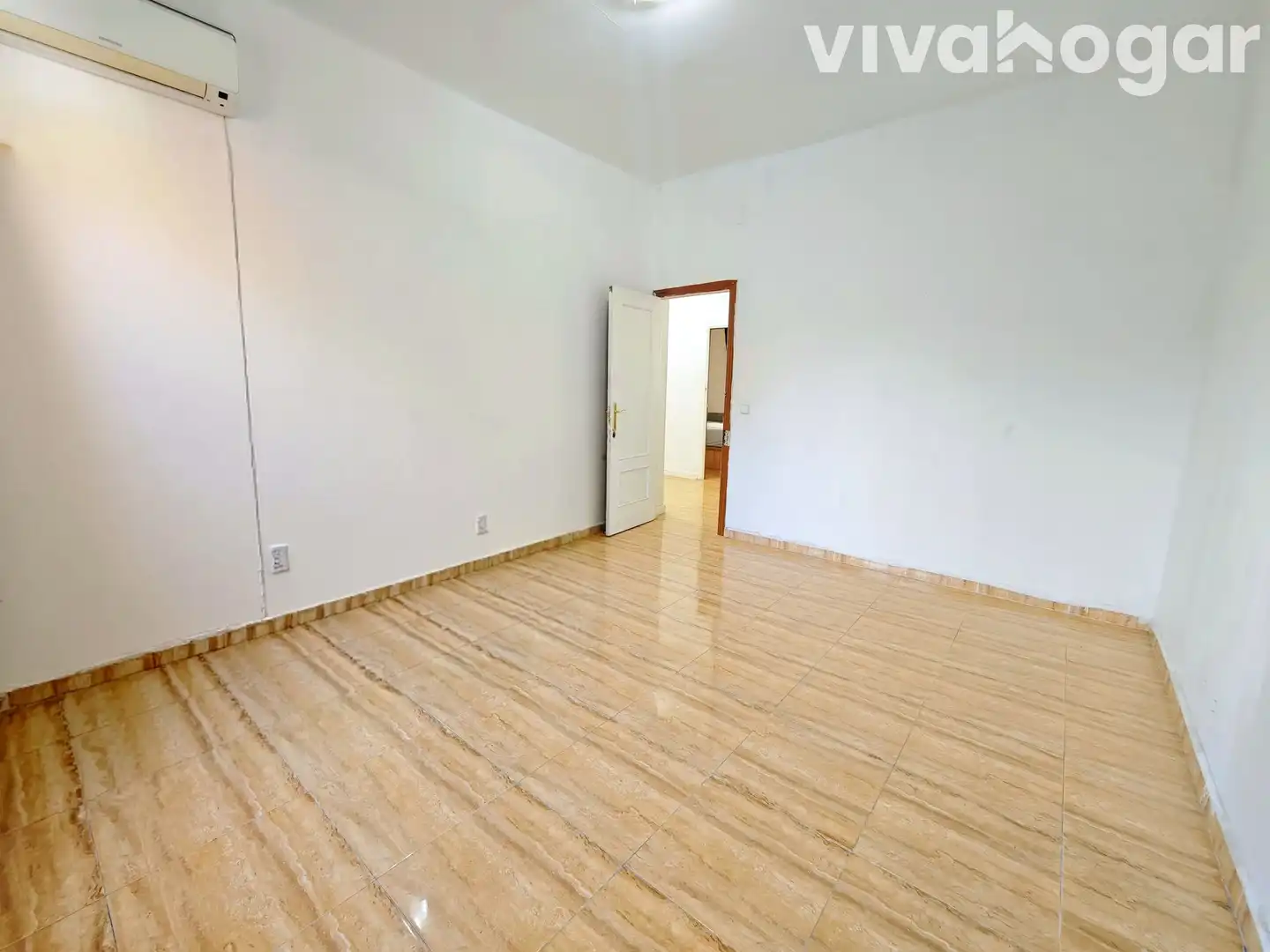 Appartamento con ascensore in vendita a Rutilio Gaci, imagen 2