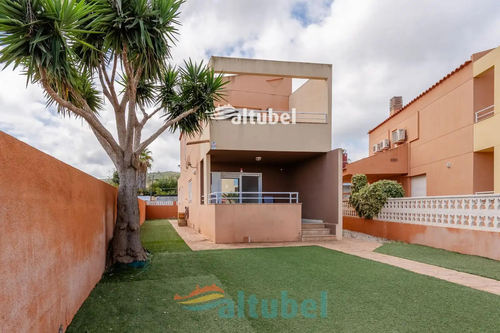 Exterior view of Houses for sale in Peñíscola / Peníscola  with Air Conditioner, Terrace and Swimming Pool