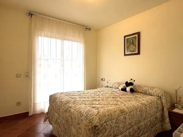 Habitación de Casa o chalet en venta en Sant Boi de Llobregat con Aire acondicionado, Calefacción y Jardín privado