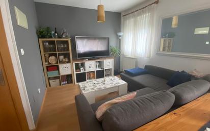 Living room of Flat for sale in Cabezón de la Sal  with Heating and Terrace