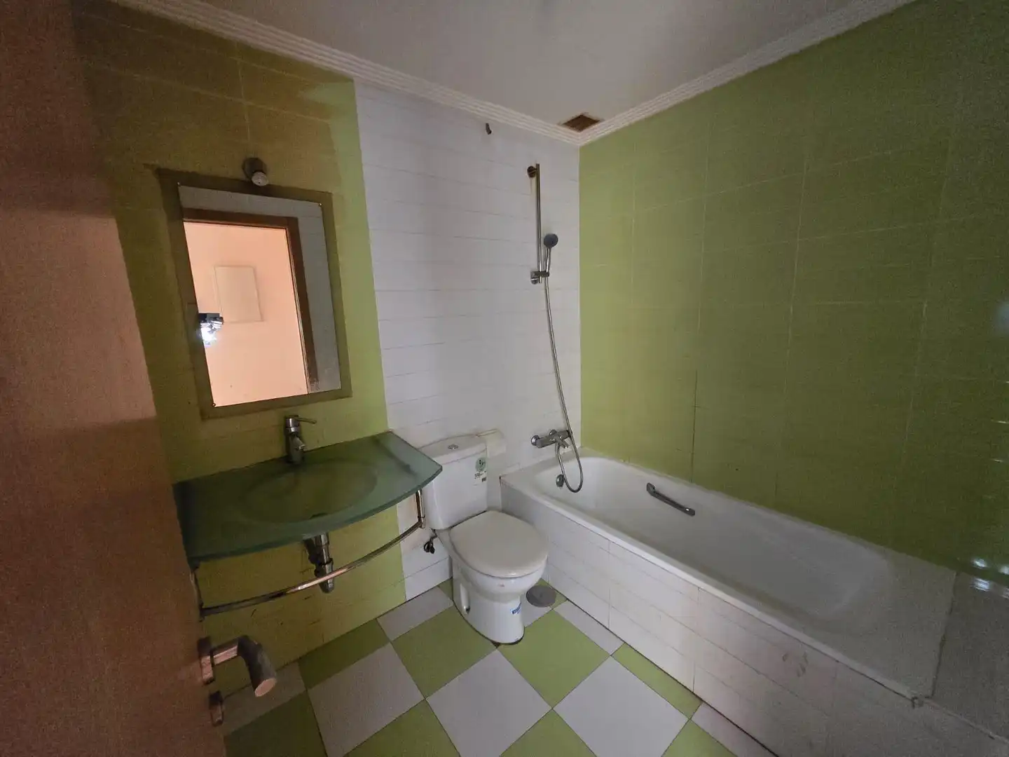 Badezimmer von Wohnung zum Verkauf in Castroverde