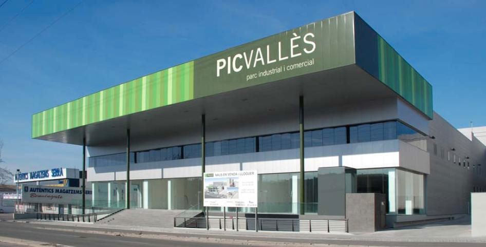 Exterior view of Industrial buildings for sale in Terrassa