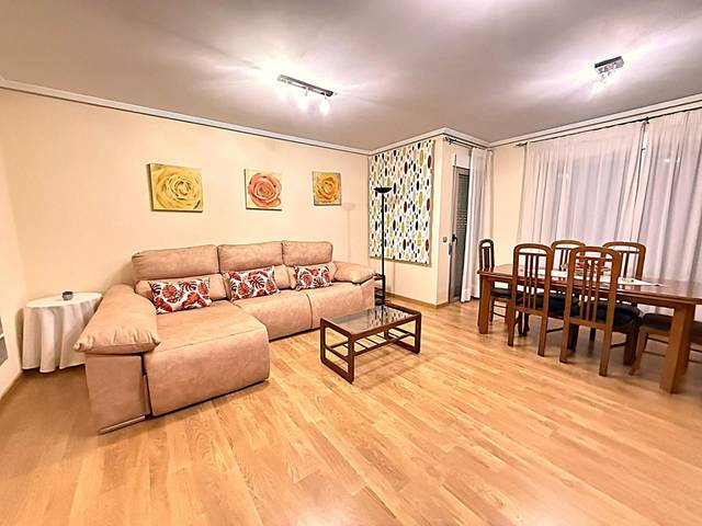 Piso en Venta en Sutullena