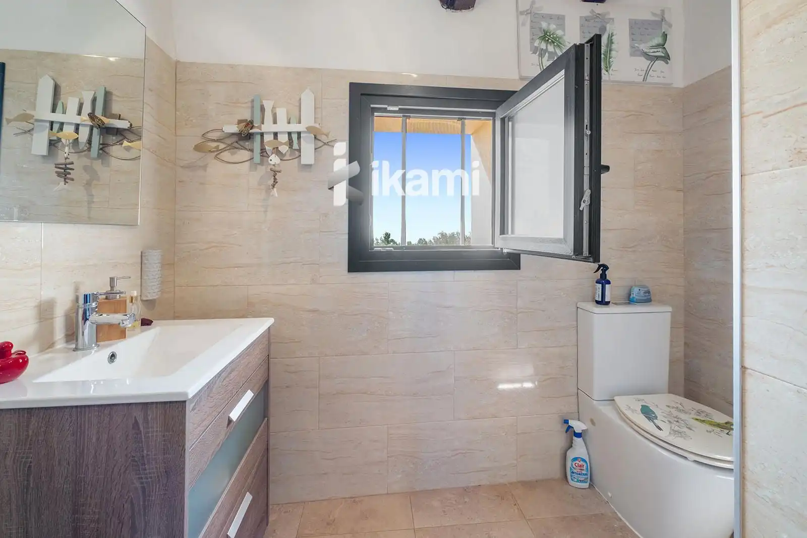 Bany de Casa o xalet en venda en L'Ametlla de Mar  amb Terrassa, Traster i Piscina