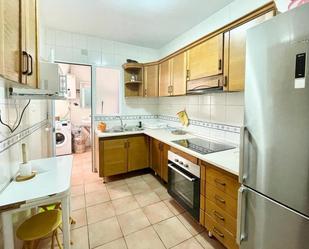 Kitchen of Flat to rent in  Granada Capital  with Terrace and Balcony