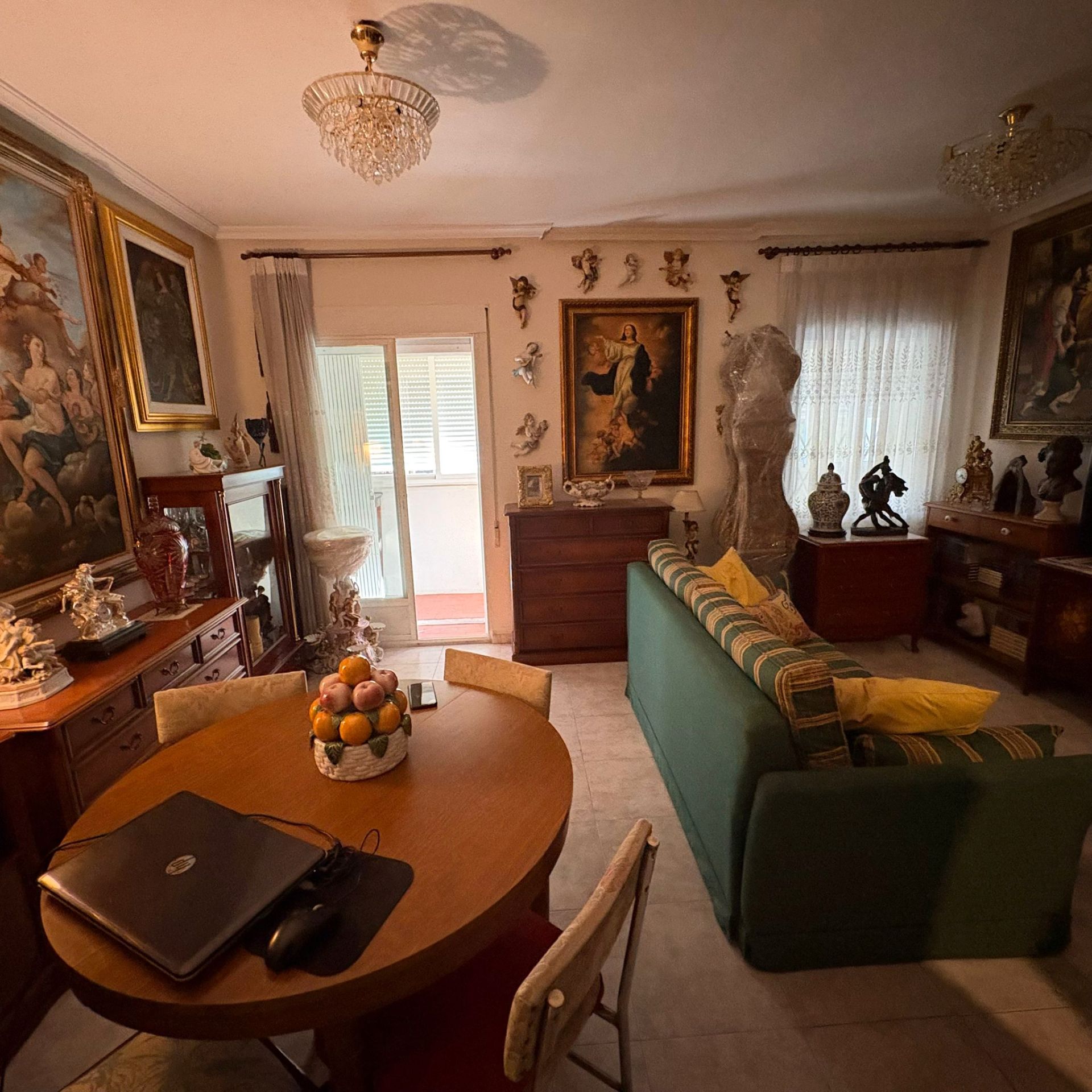 Sala de estar de Planta baja en venta en  Madrid Capital con Terraza y Amueblado