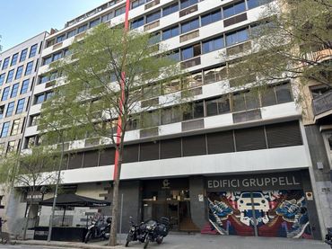 Oficina amb ascensor en venda a Calle Calàbria