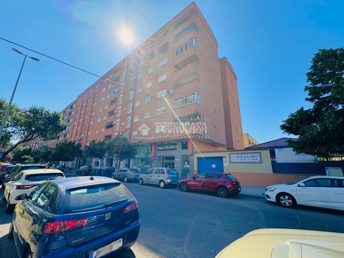 Vista exterior de Pis en venda en Talavera de la Reina amb Calefacció i Terrassa