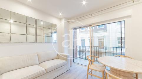 Foto 2 de Piso de alquiler en C/ del Maestro Guerrero, Universidad - Malasaña,  Madrid Capital