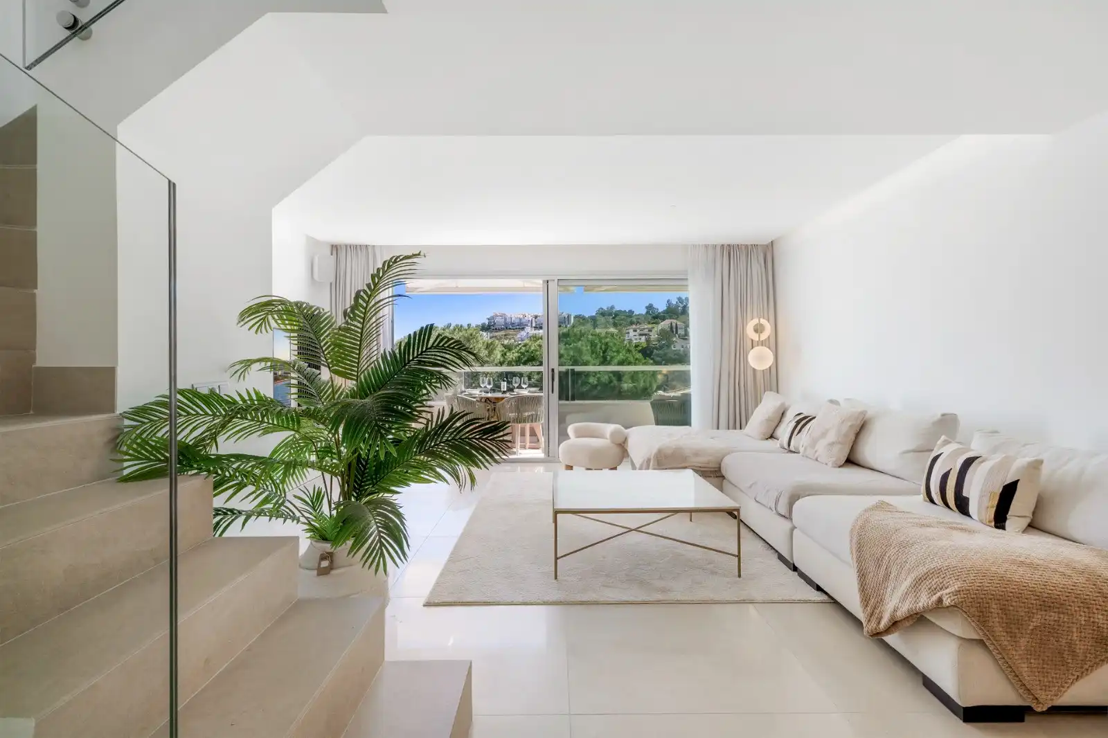 Sala d'estar de Àtic en venda en Mijas amb Aire condicionat, Terrassa i Traster