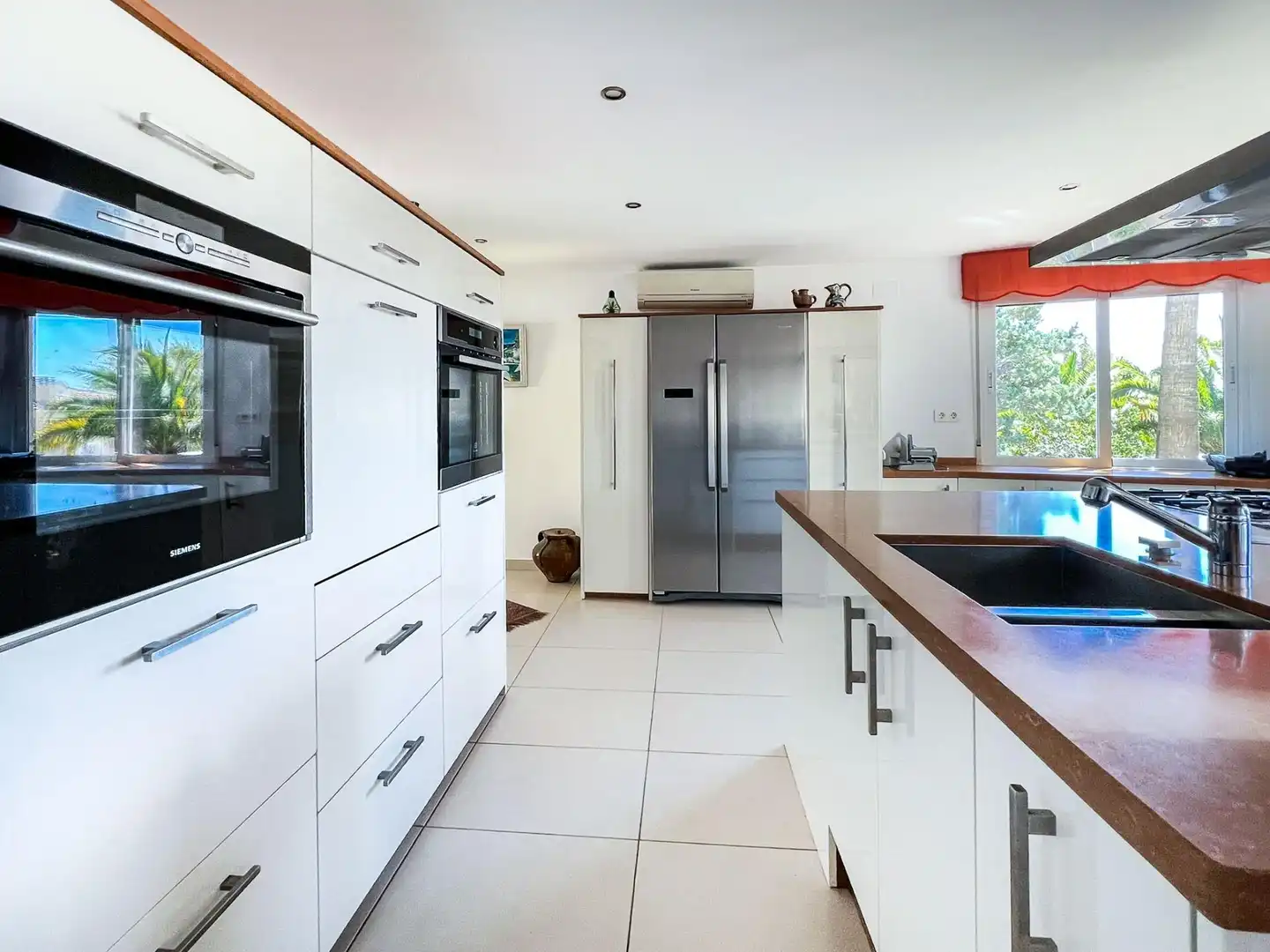 Cocina de Casa o chalet en venta en La Nucia con Aire acondicionado, Calefacción y Jardín privado