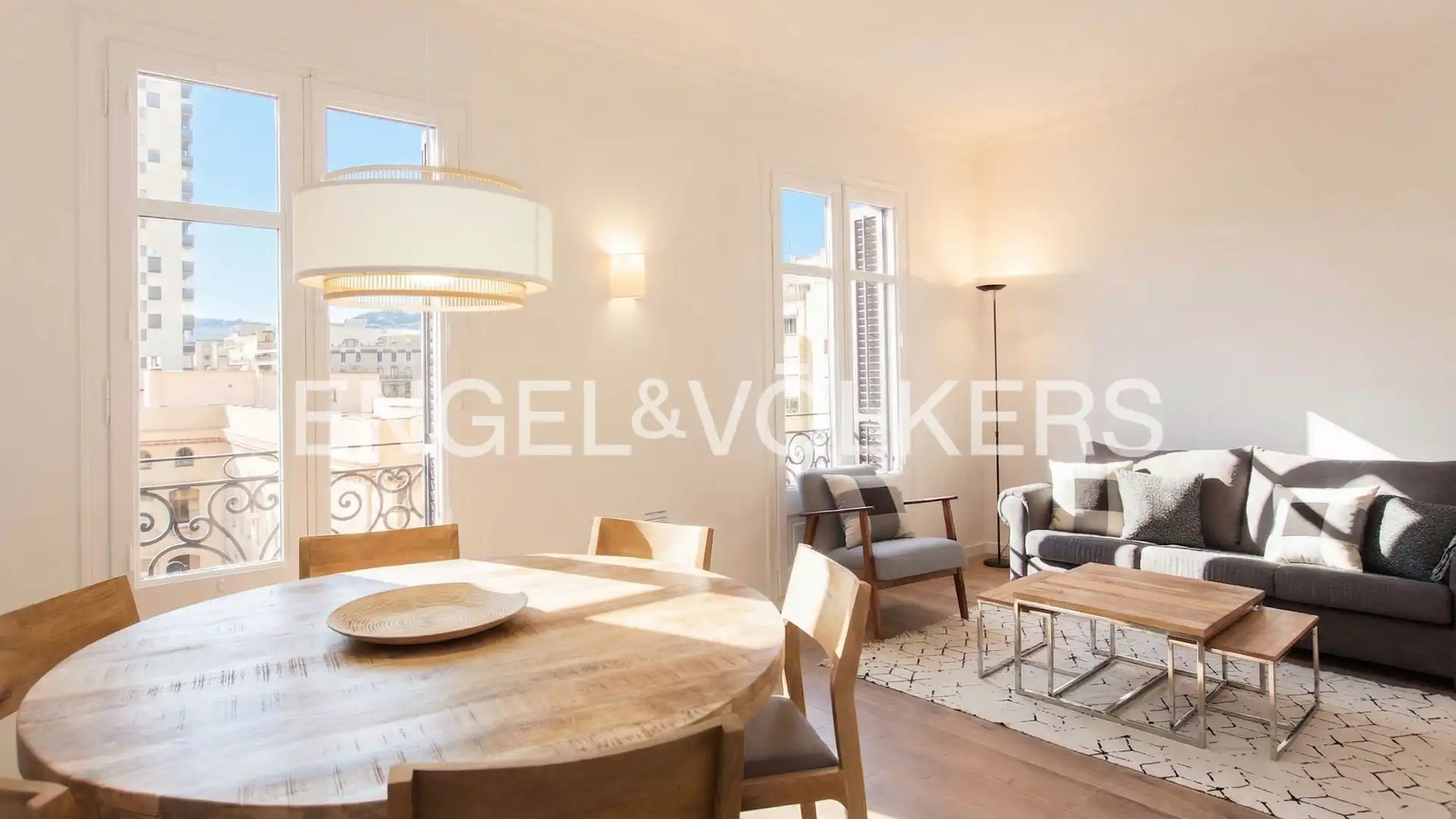 Vista exterior de Piso en venta en  Barcelona Capital con Aire acondicionado, Calefacción y Parquet