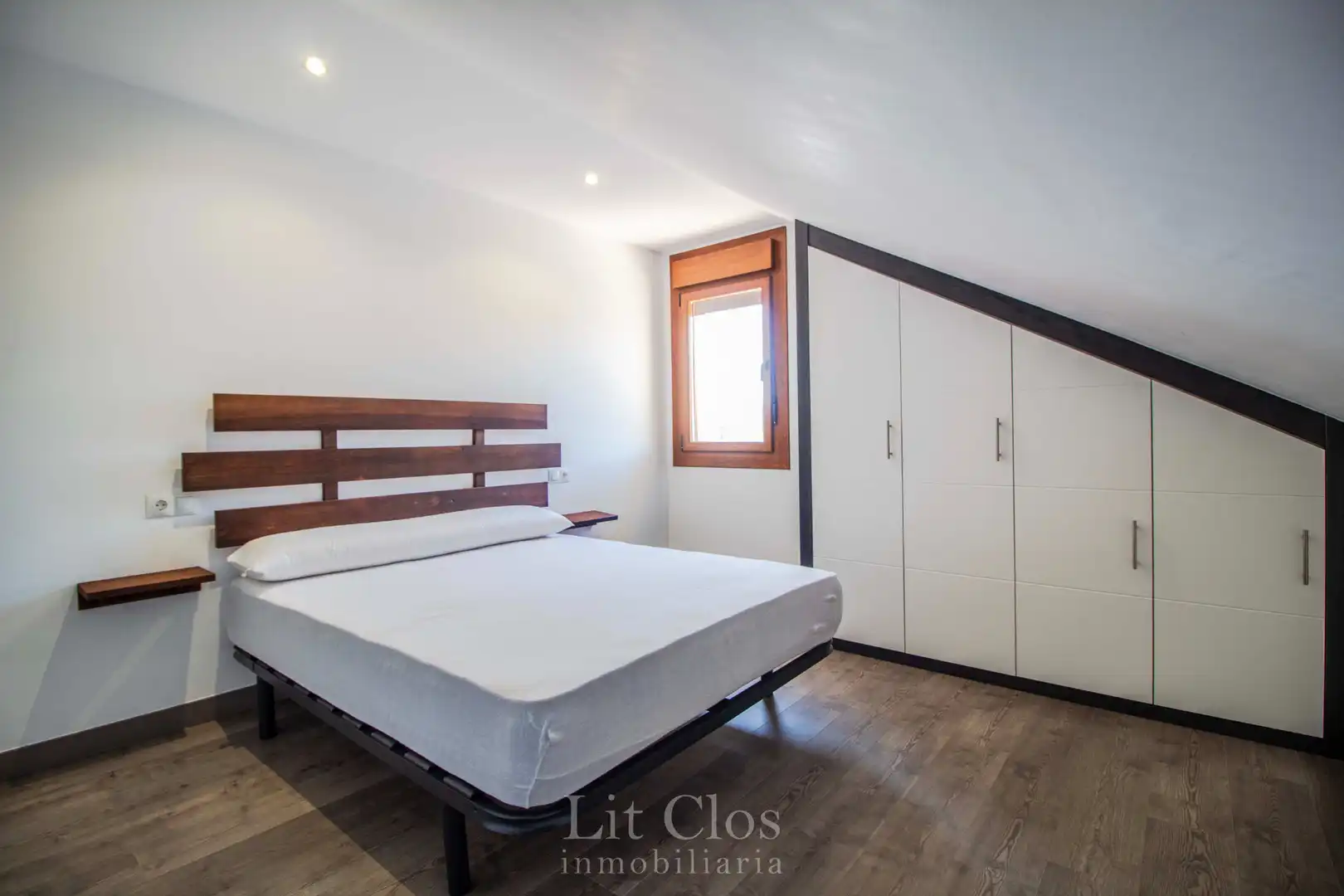 Habitación de Casa adosada en venta en A Rúa  con Calefacción, Jardín privado y Parquet