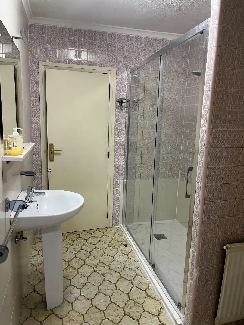 Bathroom of Flat for sale in Salamanca  with Heating, Parquet flooring and Furnished