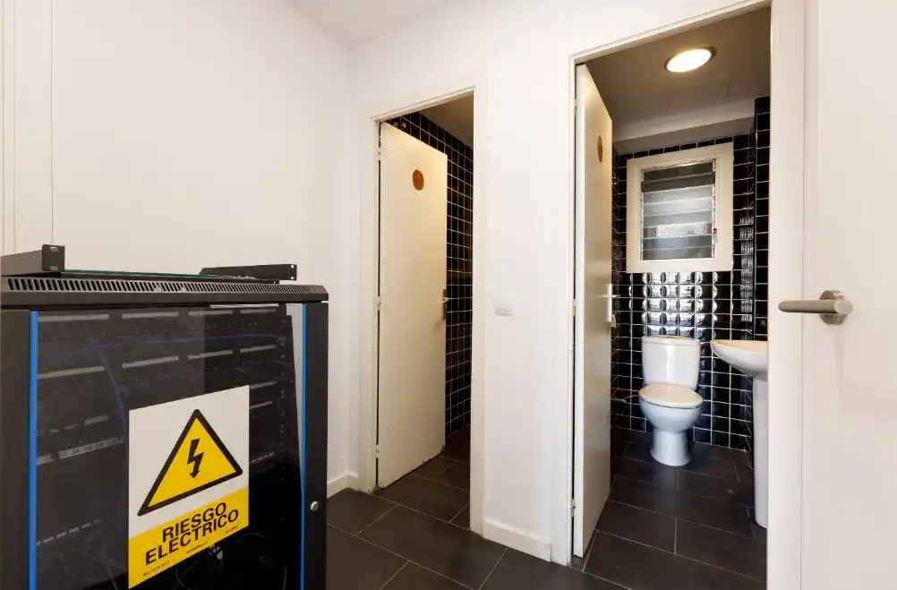 Baño de Oficina de alquiler en Eixample