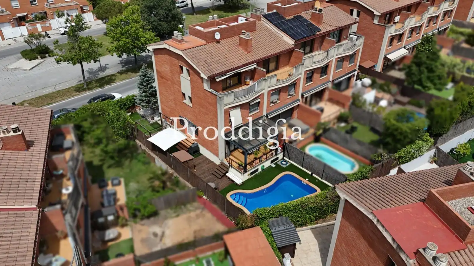 Exterior view of Detached homes for sale in Sant Cugat del Vallès  with Air Conditioner, Heating and Private garden